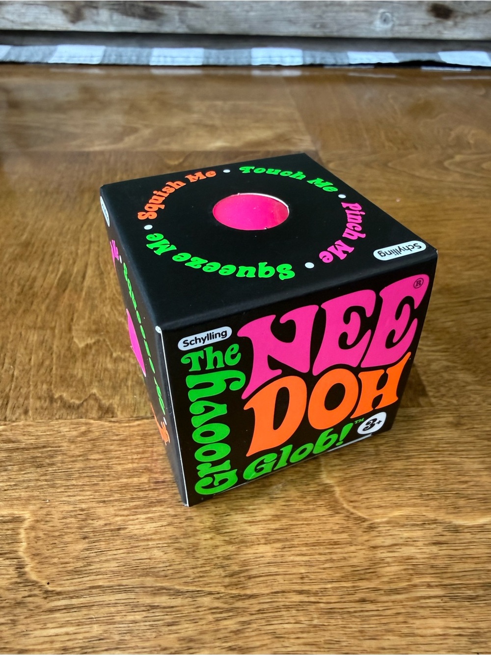 Schylling Nee Doh groovy Glob squishy - pink